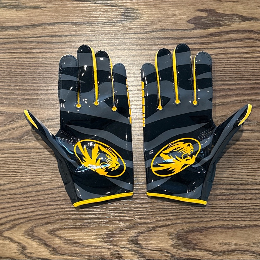 Men’s Size 2XL Nike Missouri Tigers Vapor Jet 6.0 Football Gloves Black NEW
